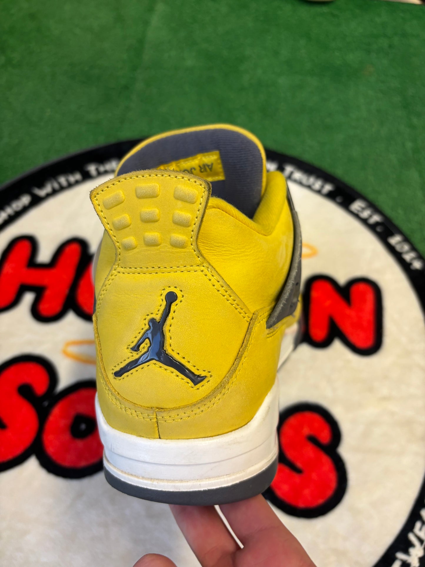 Jordan 4 ‘Lighting’|Size 12M
