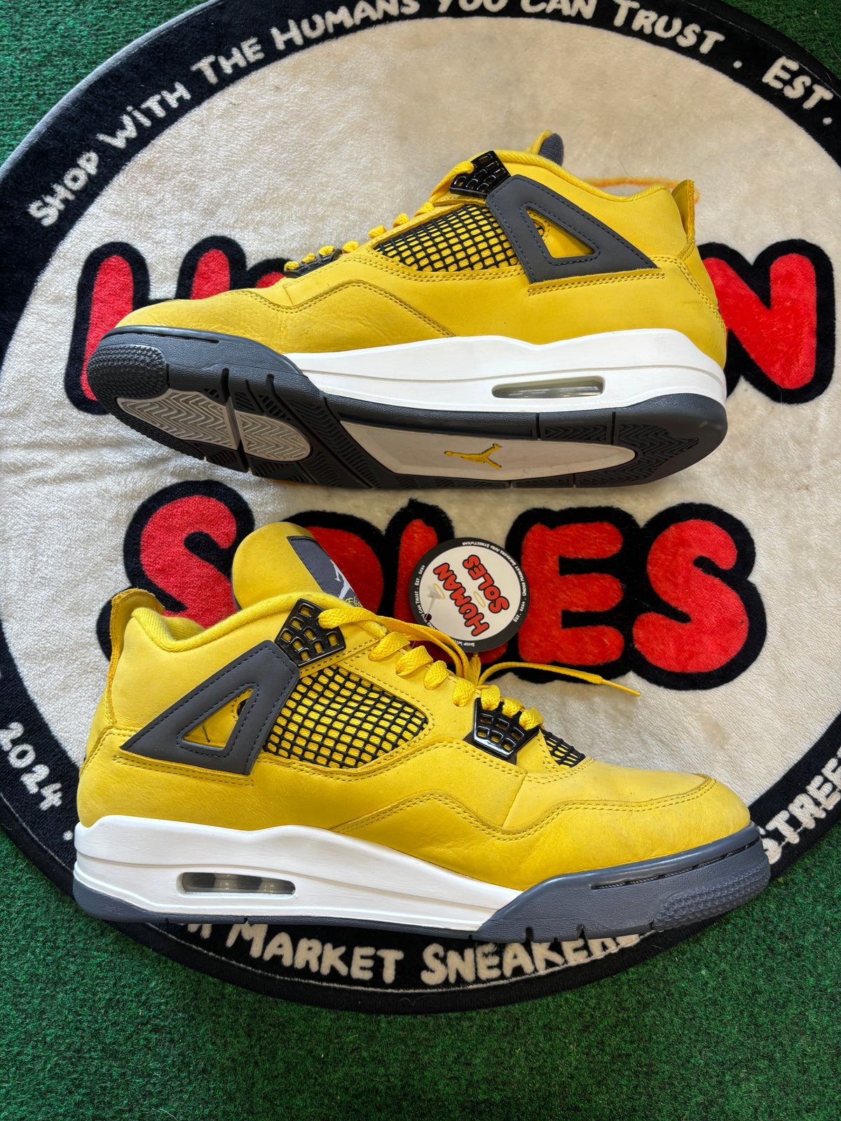 Jordan 4 ‘Lighting’|Size 10.5M
