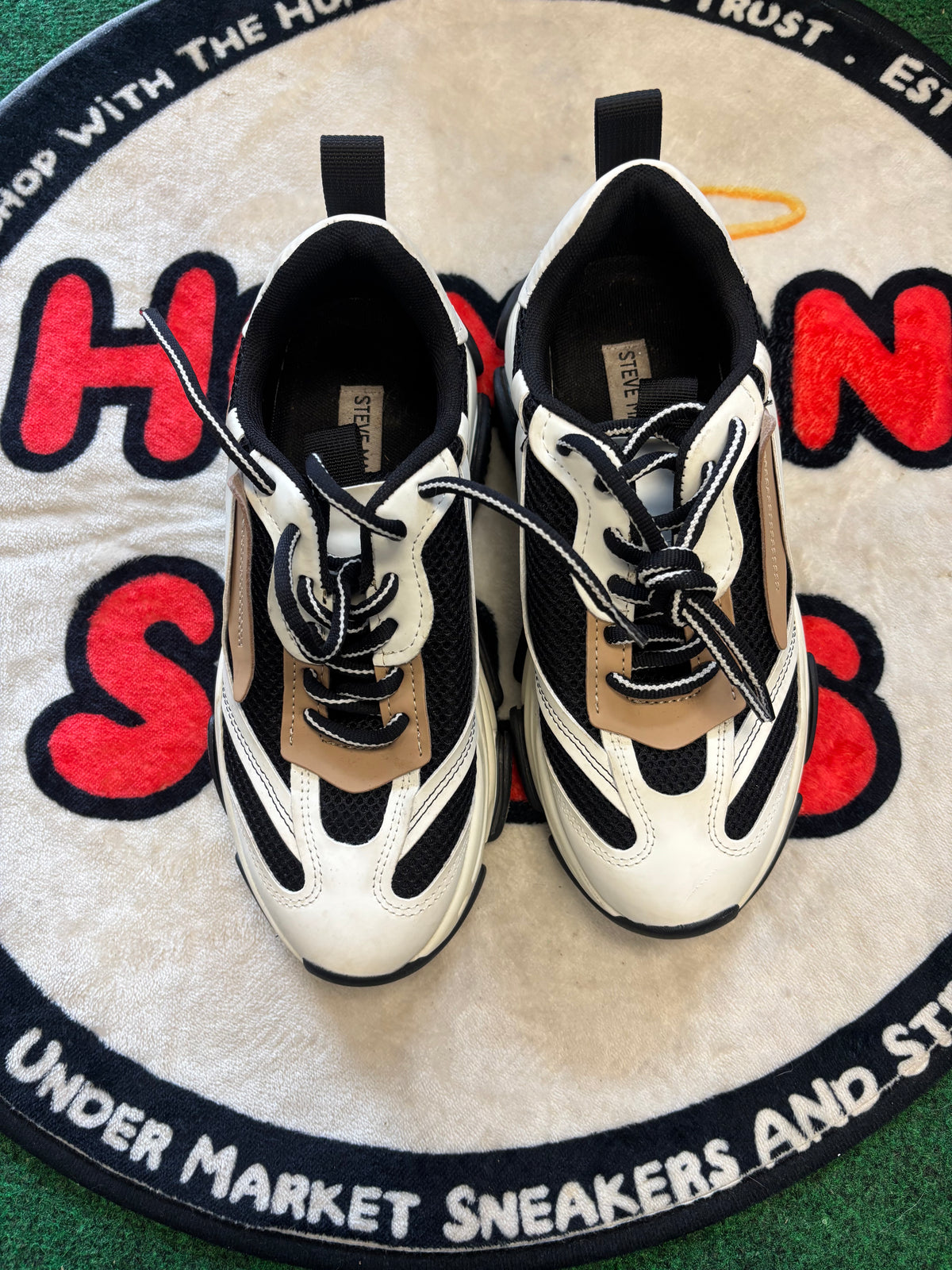Steve Madden ‘Black/White’|Size 8.5M/10W