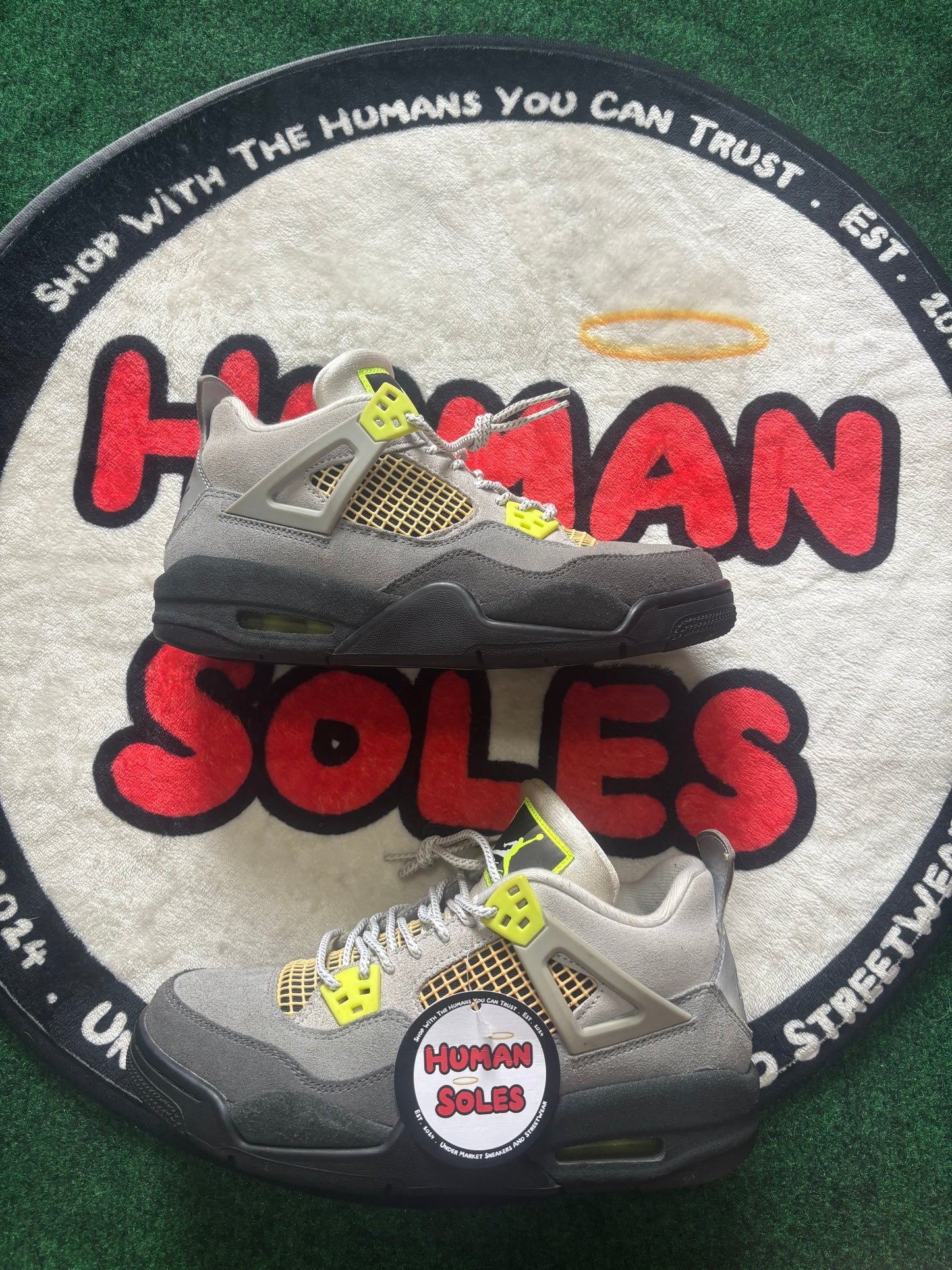 Jordan 4 ‘Neon’|Size 6.5M/8W
