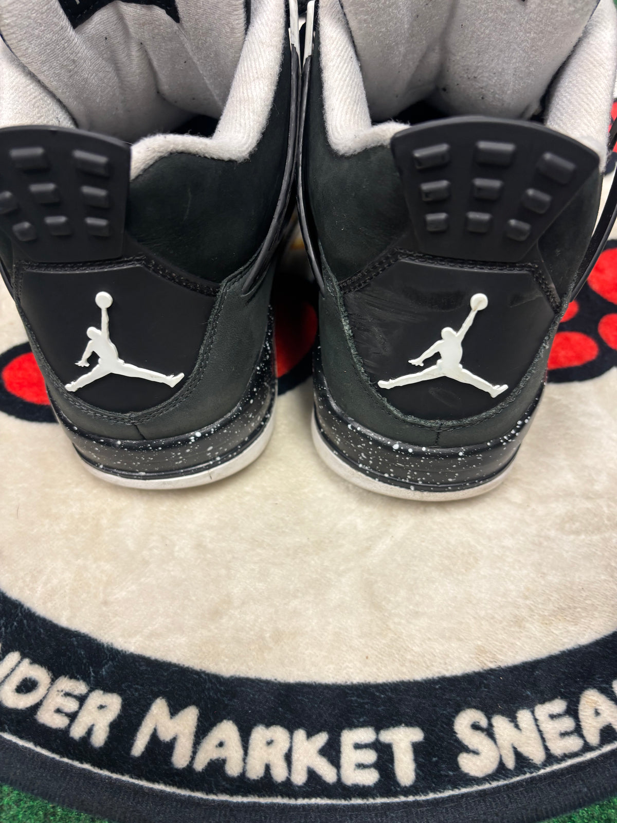 Jordan 4 ‘Fear’|Size 10.5M