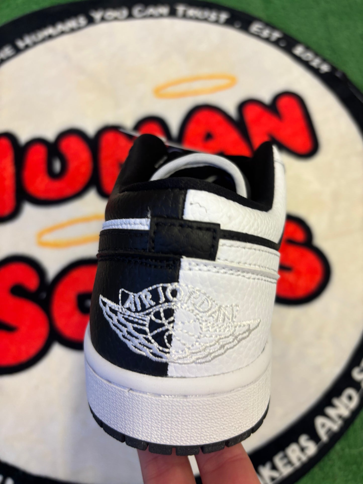 Jordan 1 Low ‘Split’|Size 9M/10.5W