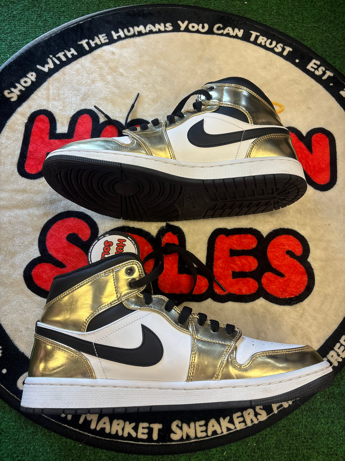 Jordan 1 Mid ‘Gold Metallic’|Size 10M