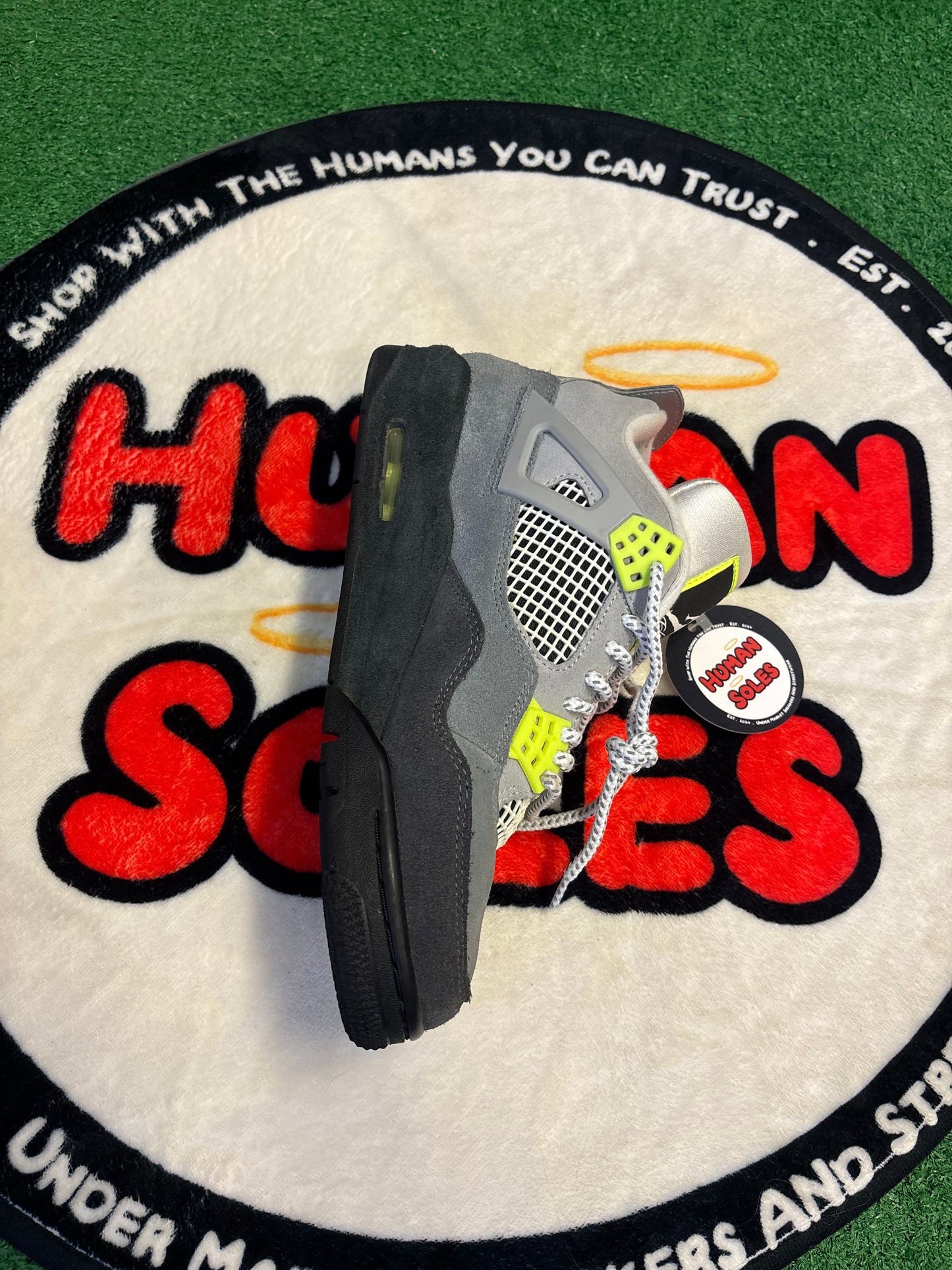 Jordan 4 ‘Neon’|Size 8.5M/10W