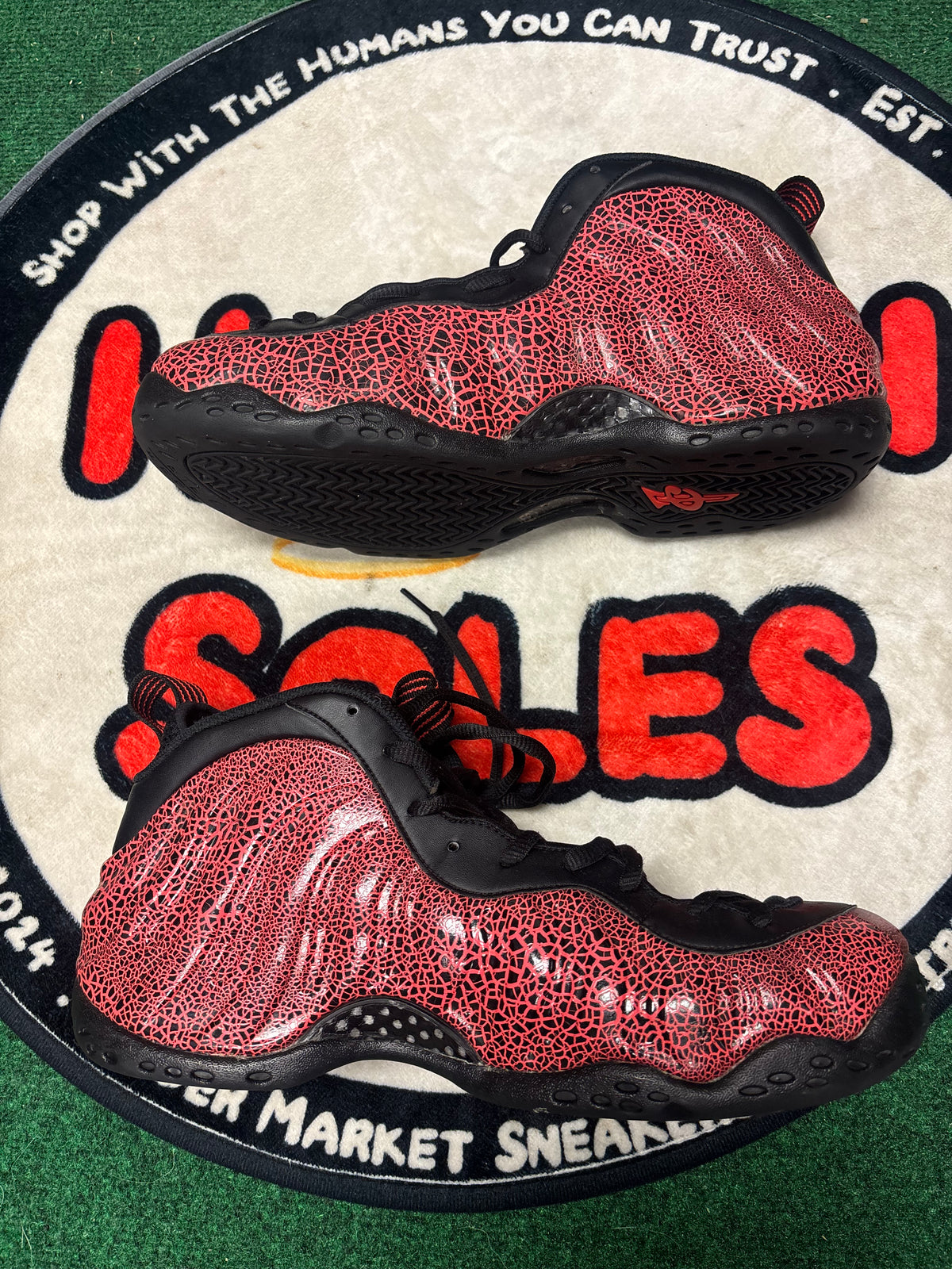 Nike Foamposite ‘Cracked Lava’|Size 10.5M