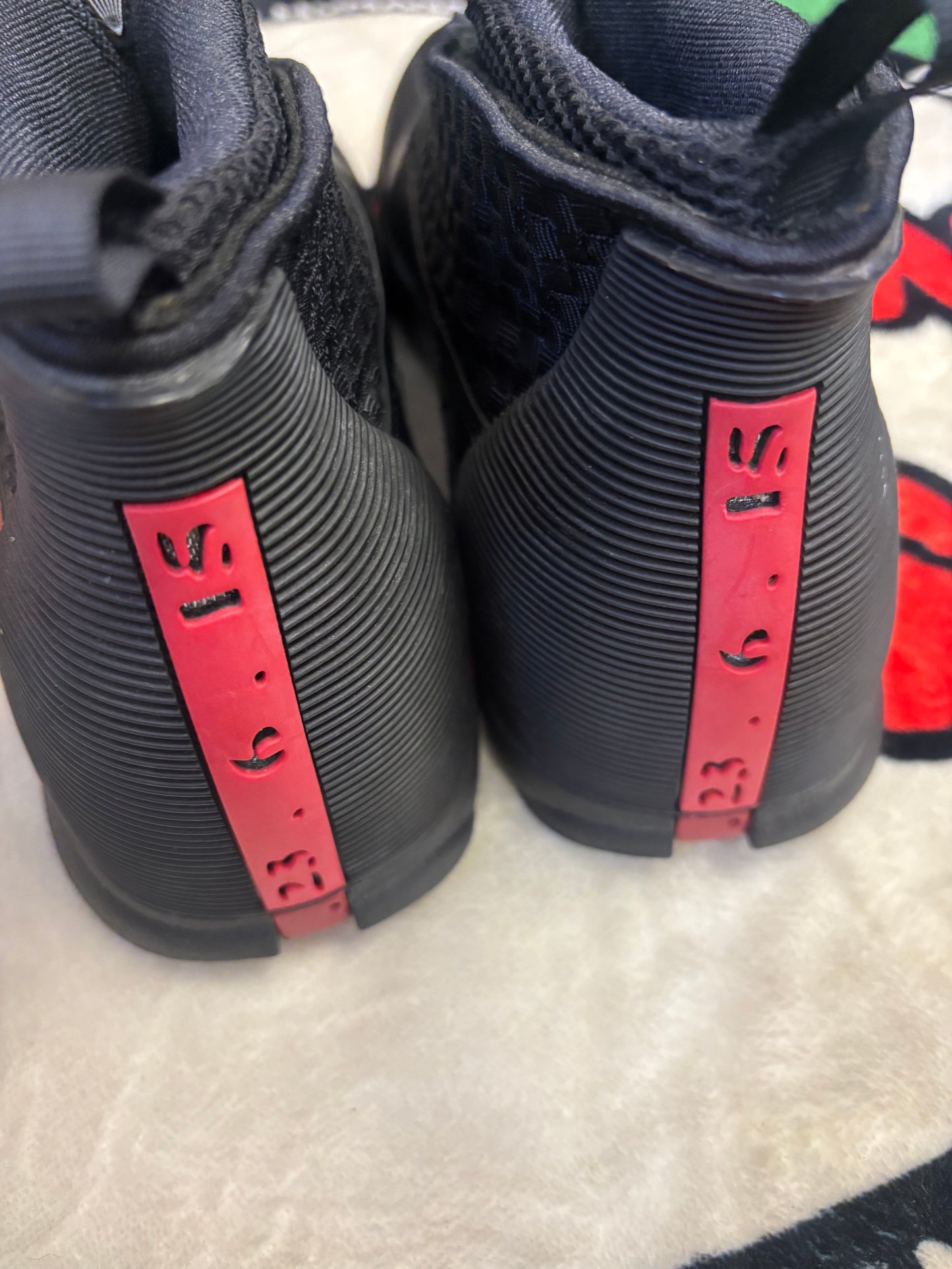 Jordan 15 ‘Black Red Varsity’|Size 10.5M