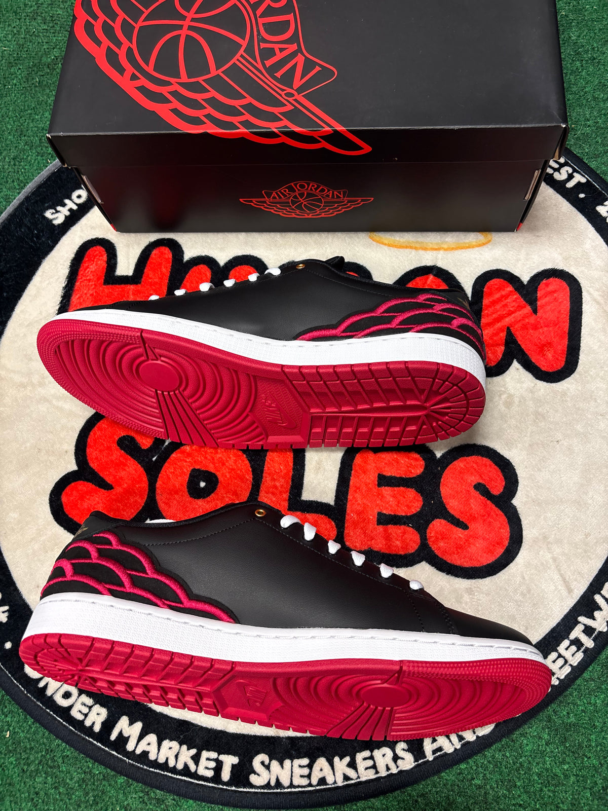 Jordan 1 Centre Court ‘Black/Red’|Size 12M