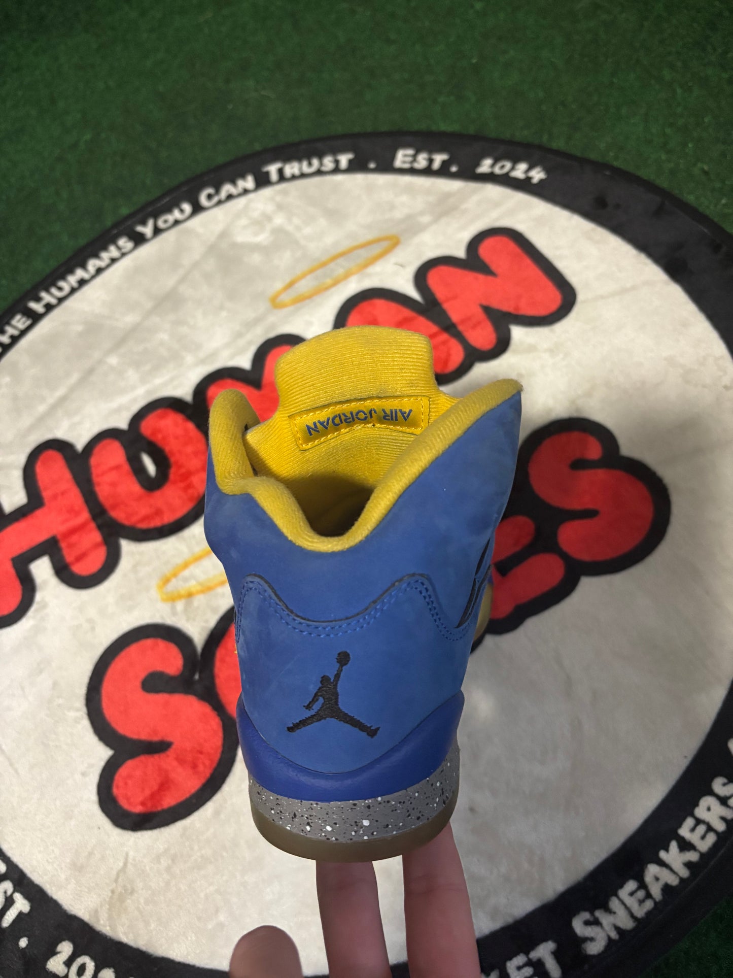 Air Jordan 5 'Laney'|Size 5M/6.5W