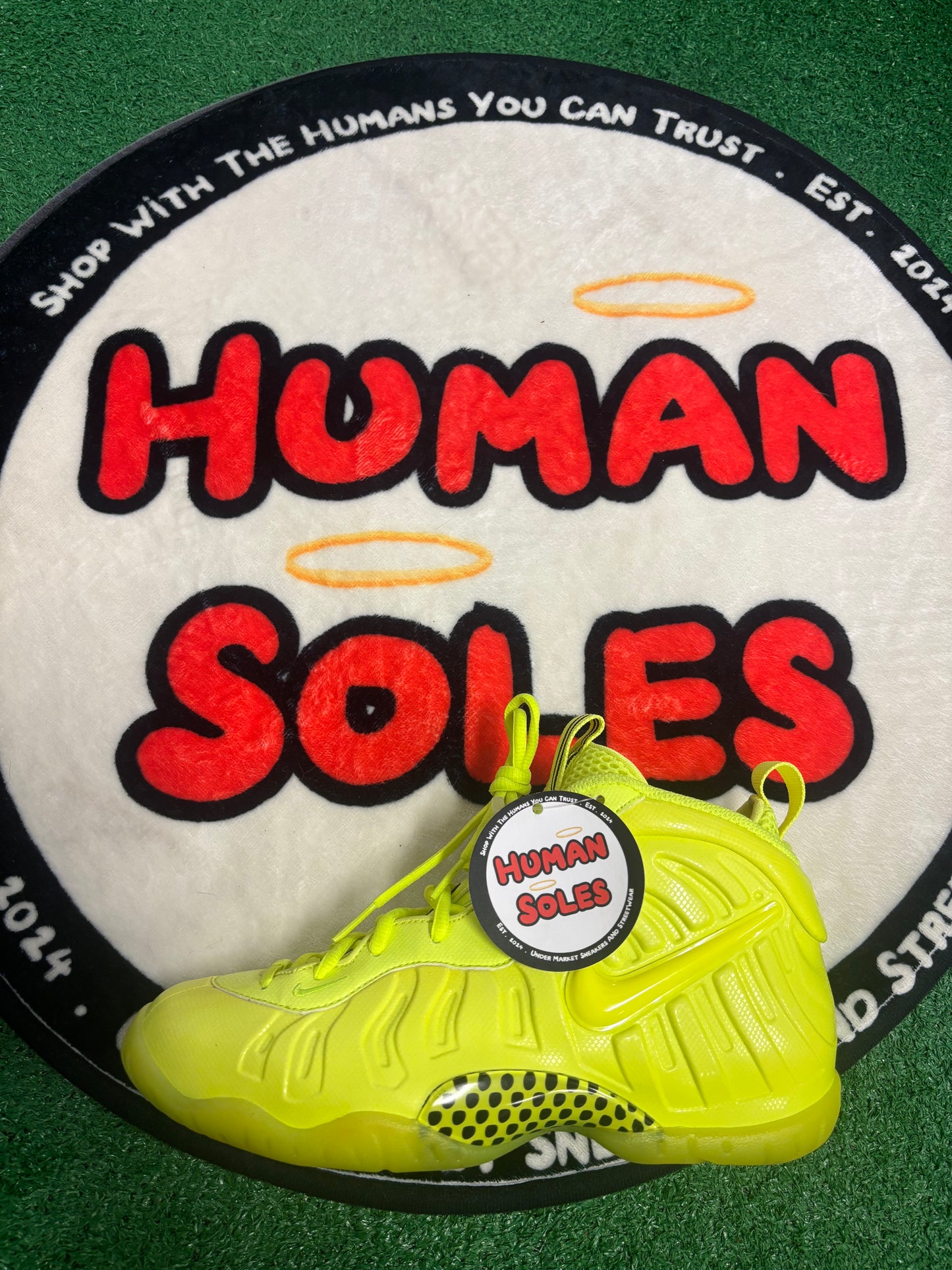 Nike Air Foamposite Pro ‘Volt’|Size 6.5M/8W