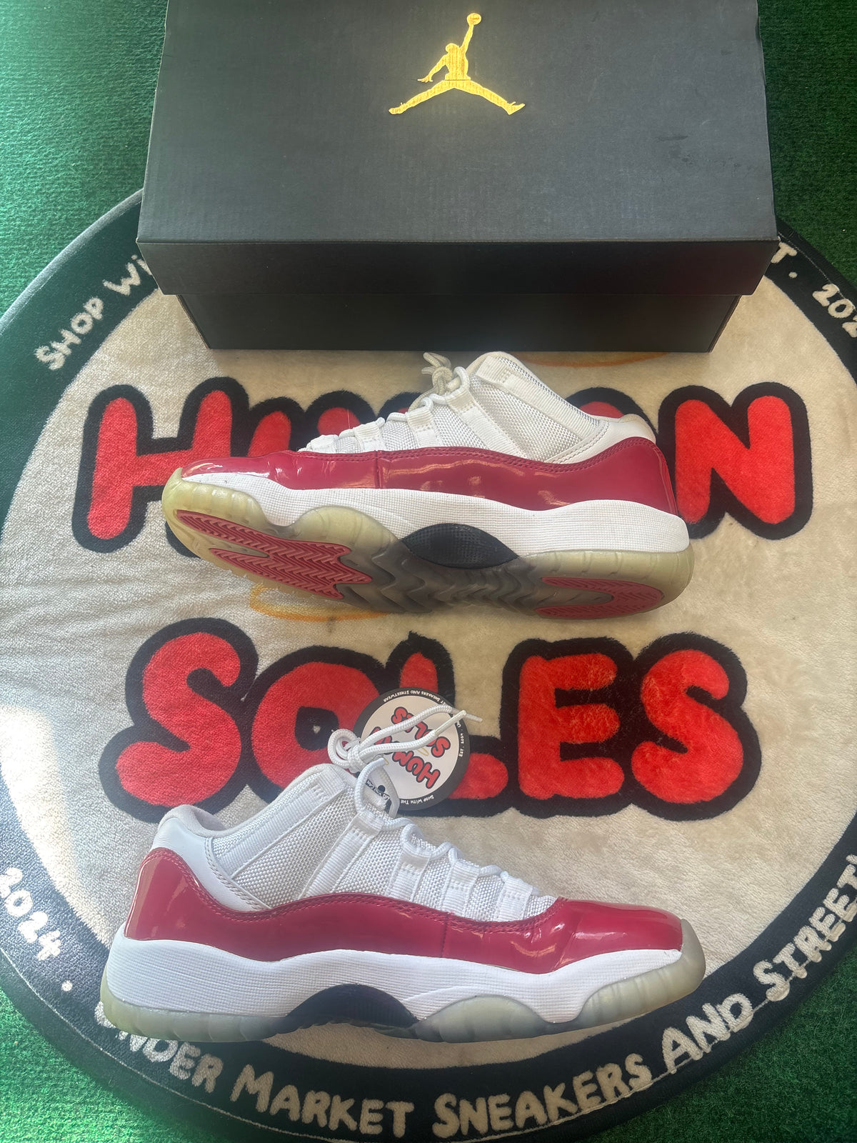 Jordan 11 ‘Cherry’|Size 6M/7.5W